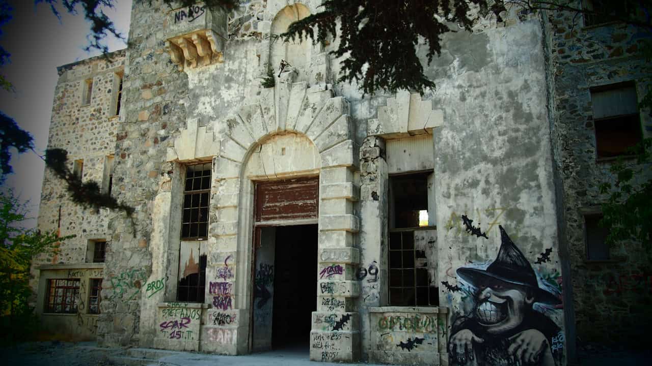 Арки аббатства Беллапаис (Кипр)